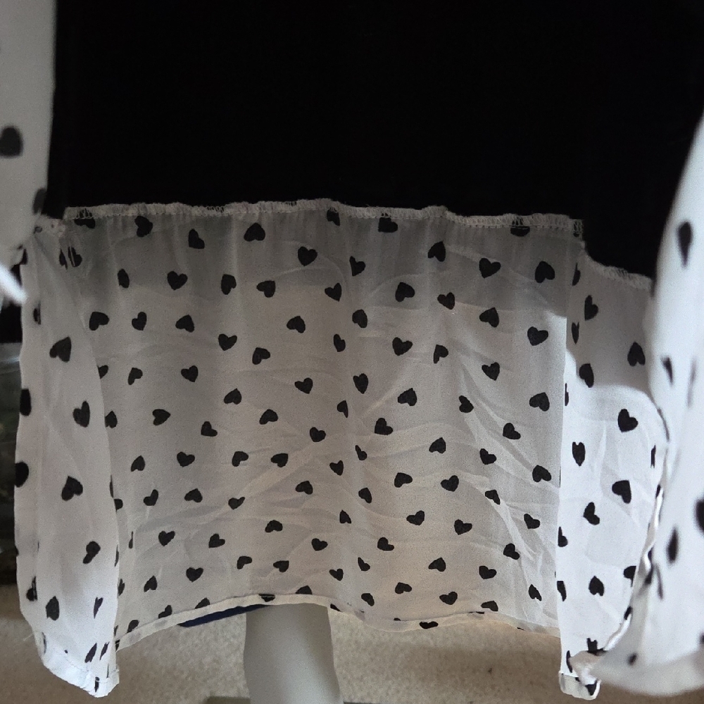 Adrianna Papell Black and White Heart Polka Dot Top w Button Back Collar - Picture 7 of 9